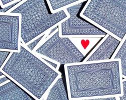 Maneiras de adivinhar a sorte sobre um relacionamento com um homem usando cartas de baralho Adivinhação da sorte com cartas de baralho para um homem